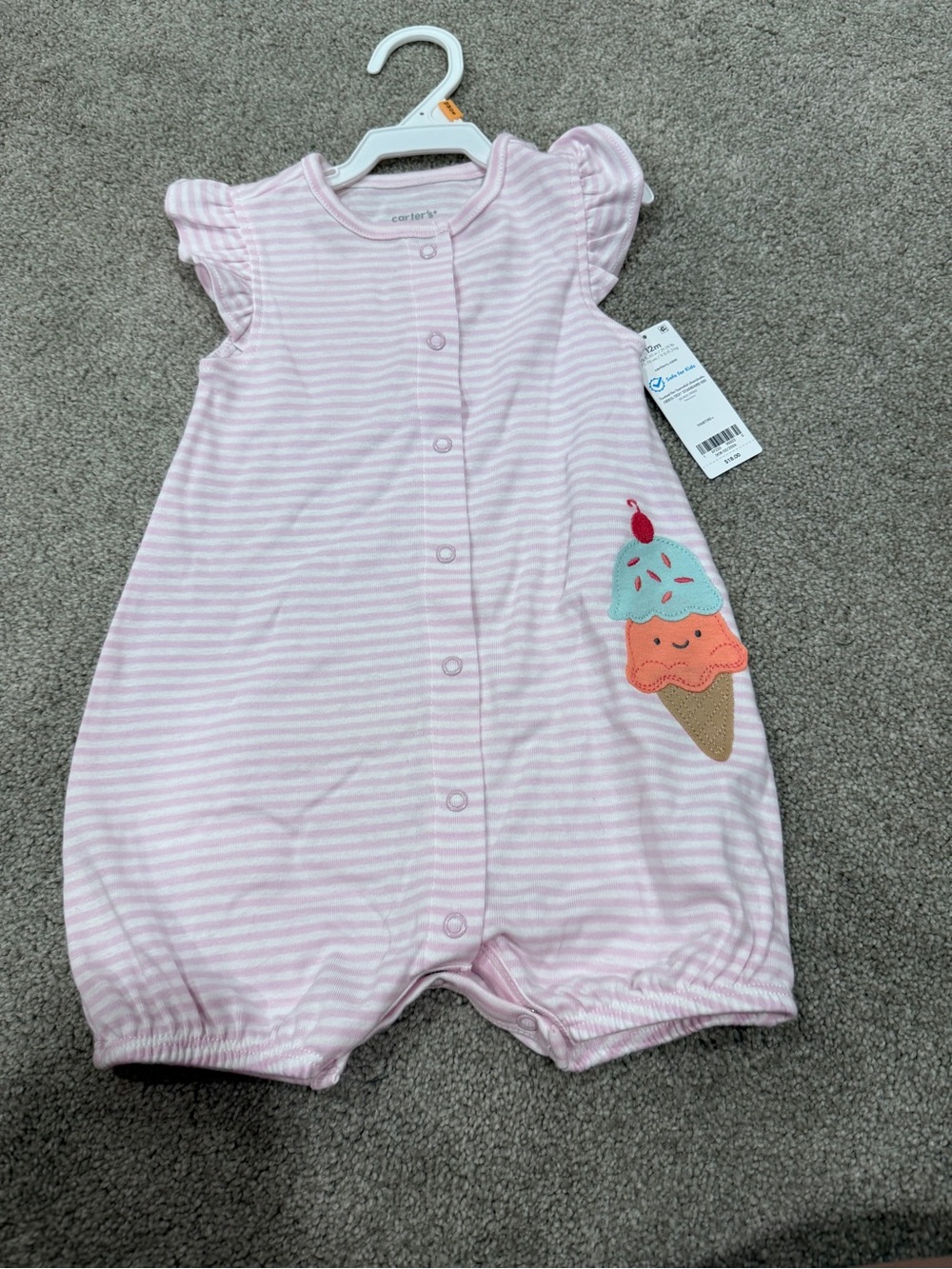 Carter’s Girls 9 to 12 month romper with ice cream detail and buttons NWT